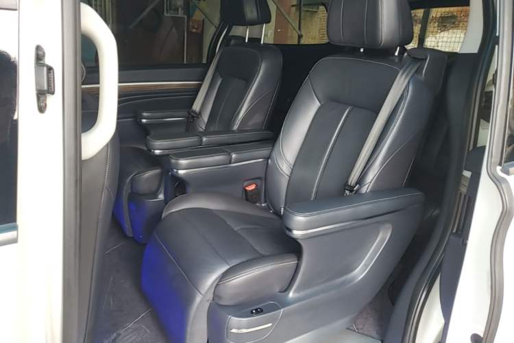 Used GAC Trumpchi M8 2021 Master Series 390T Prestige Edition Left Rear Seat