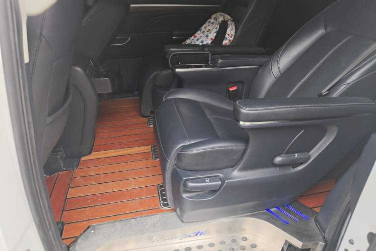 Used GAC Trumpchi M8 2021 Lingxiu Series 390T Deluxe Edition Left Rear Seat