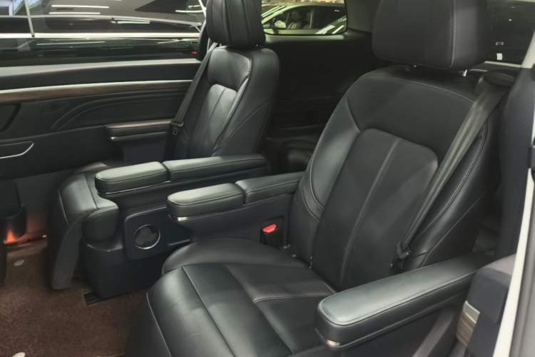 Used GAC Trumpchi M8 2021 Master Series 390T Ultimate Edition Left Rear Seat