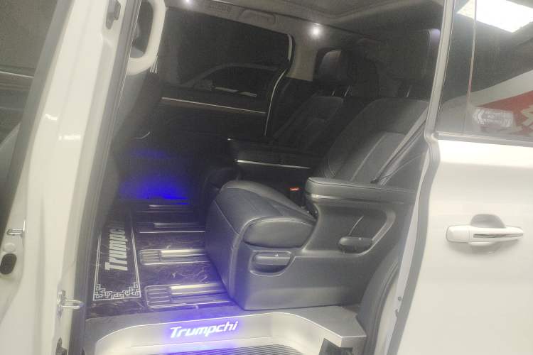 Used GAC Trumpchi M8 2021 Lingxiu Series 390T Deluxe Edition Left Rear Seat