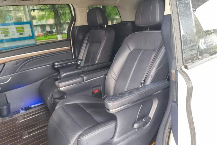 Used GAC Trumpchi M8 2021 Lingxiu Series 390T Deluxe Edition Left Rear Seat
