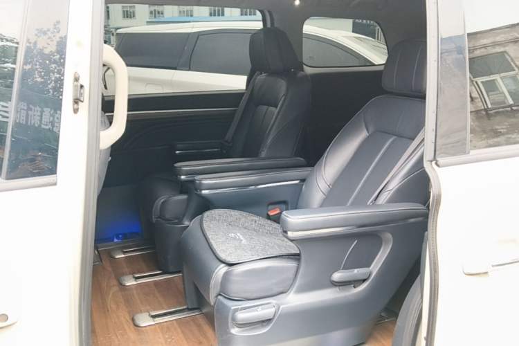 Used GAC Trumpchi M8 2021 Lingxiu Series 390T Deluxe Edition Left Rear Seat