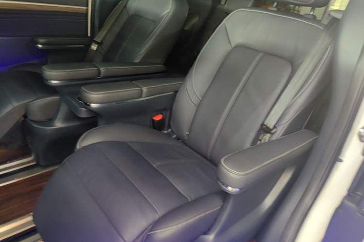 Used GAC Trumpchi M8 2021 Master Series 390T Ultimate Edition Left Rear Seat