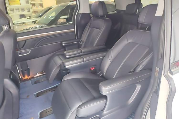 Used GAC Trumpchi M8 2021 Master Series 390T Prestige Edition Left Rear Seat