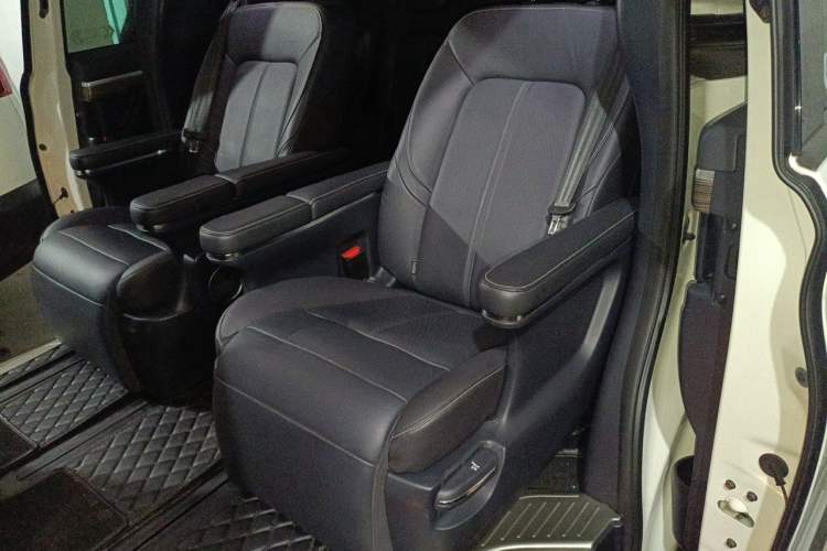 Used GAC Trumpchi M8 2021 Lingxiu Series 390T Ultimate Edition Left Rear Seat