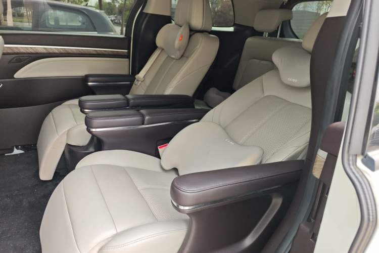 Used GAC Trumpchi M8 2021 Master Series 390T Ultimate Edition Left Rear Seat