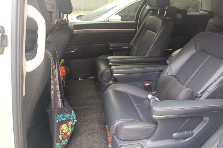 Used GAC Trumpchi M8 2021 Lingxiu Series 390T Deluxe Edition Left Rear Seat