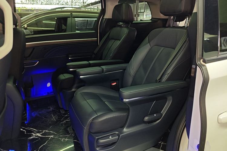 Used GAC Trumpchi M8 2021 Lingxiu Series 390T Deluxe Edition Left Rear Seat
