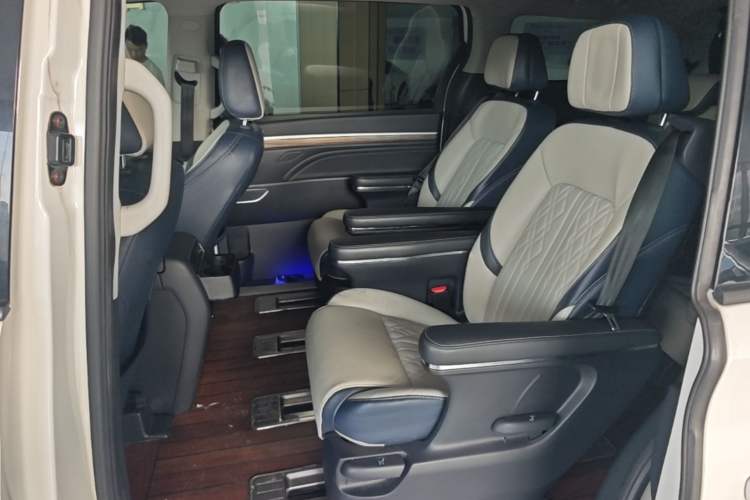 Used GAC Trumpchi M8 2021 Lingxiu Series 390T Luxury Edition Left Rear Seat