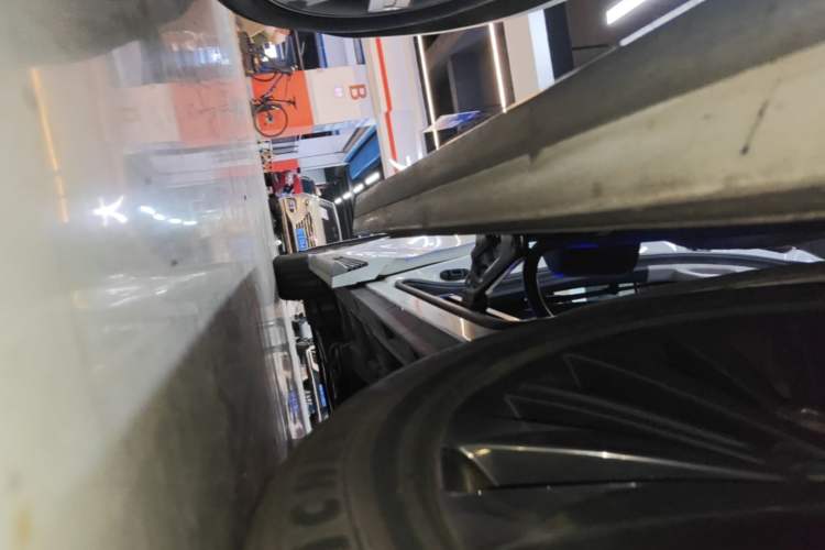 Used GAC Trumpchi M8 2021 Master Series 390T Ultimate Edition Left Side Sill