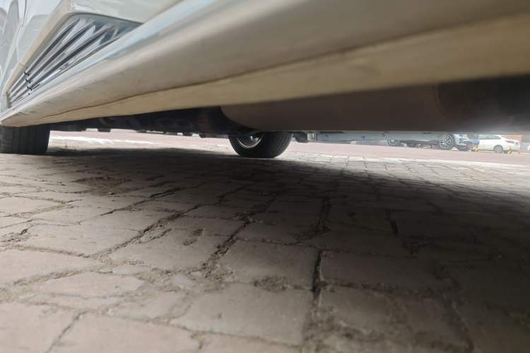 Used GAC Trumpchi M8 2021 Master Series 390T Ultimate Edition Left Side Sill