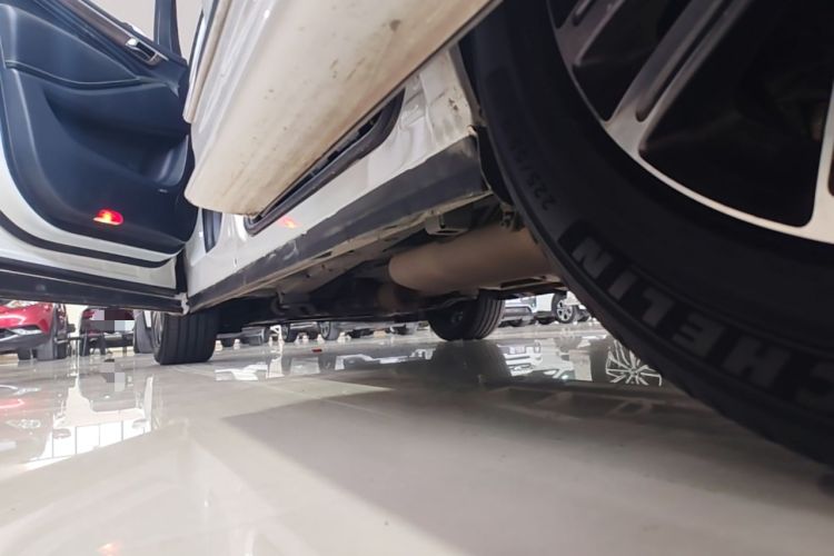 Used GAC Trumpchi M8 2021 Lingxiu Series 390T Deluxe Edition Left Side Sill