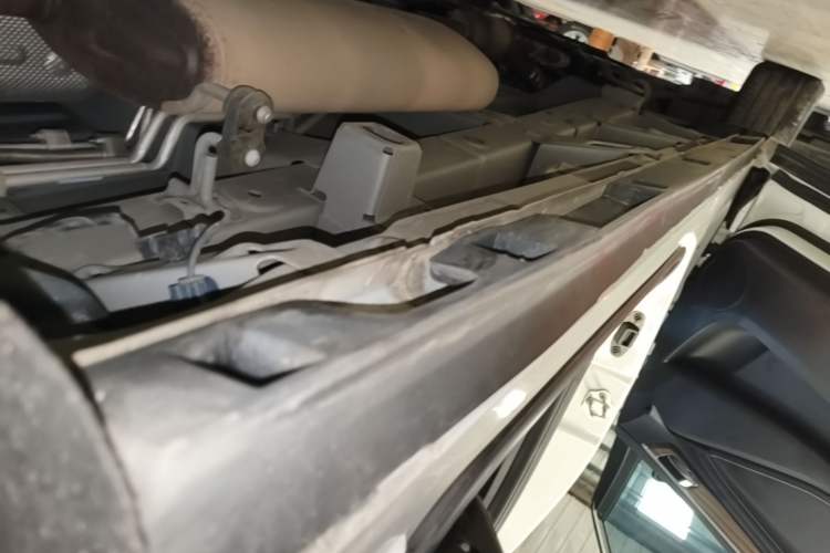 Used GAC Trumpchi M8 2021 Revised Version Lingxiu Series 390T Luxury Edition Left Side Sill