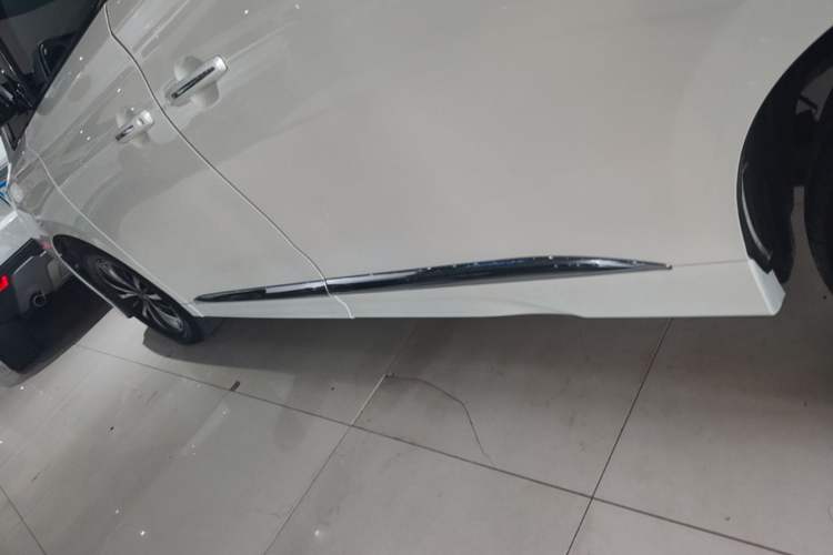 Used GAC Trumpchi M8 2021 Revised Version Lingxiu Series 390T Luxury Edition Left Side Sill