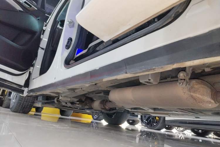 Used GAC Trumpchi M8 2021 Revised Version Lingxiu Series 390T Luxury Edition Left Side Sill