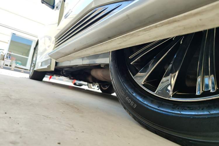 Used GAC Trumpchi M8 2021 Master Series 390T Ultimate Edition Left Side Sill