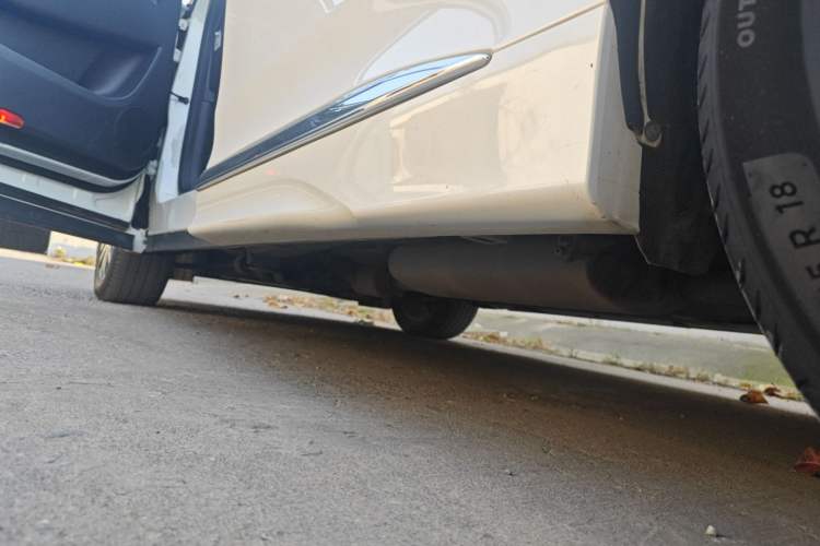 Used GAC Trumpchi M8 2021 Lingxiu Series 390T Ultimate Edition Left Side Sill