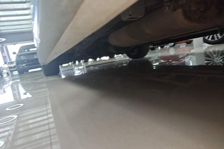 Used GAC Trumpchi M8 2021 Master Series 390T Ultimate Edition Left Side Sill