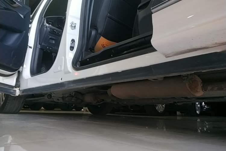 Used GAC Trumpchi M8 2021 Lingxiu Series 390T Deluxe Edition Left Side Sill