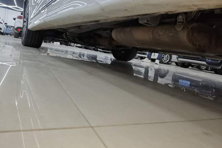 Used GAC Trumpchi M8 2021 Lingxiu Series 390T Deluxe Edition Left Side Sill