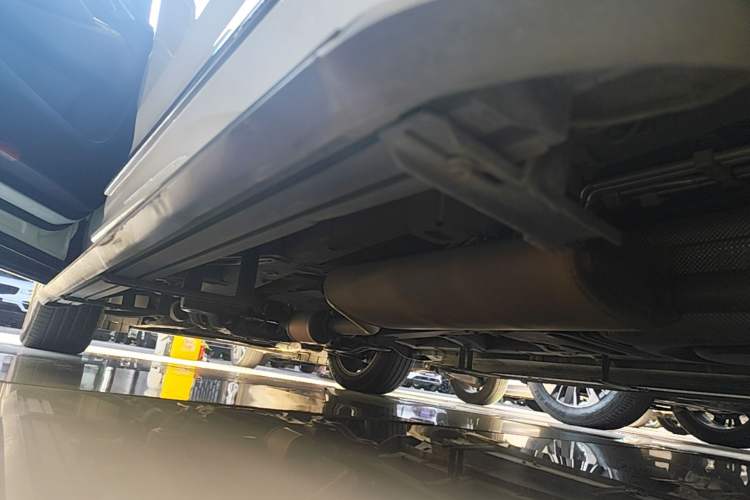 Used GAC Trumpchi M8 2021 Lingxiu Series 390T Ultimate Edition Left Side Sill
