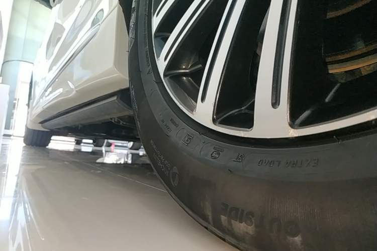 Used GAC Trumpchi M8 2021 Lingxiu Series 390T Deluxe Edition Left Side Sill