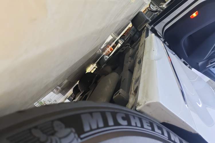 Used GAC Trumpchi M8 2021 Lingxiu Series 390T Deluxe Edition Left Side Sill