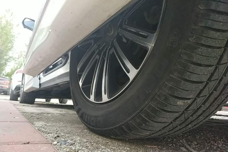 Used GAC Trumpchi M8 2021 Lingxiu Series 390T Ultimate Edition Left Side Sill