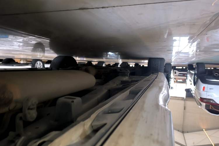 Used GAC Trumpchi M8 2021 Lingxiu Series 390T Deluxe Edition Left Side Sill