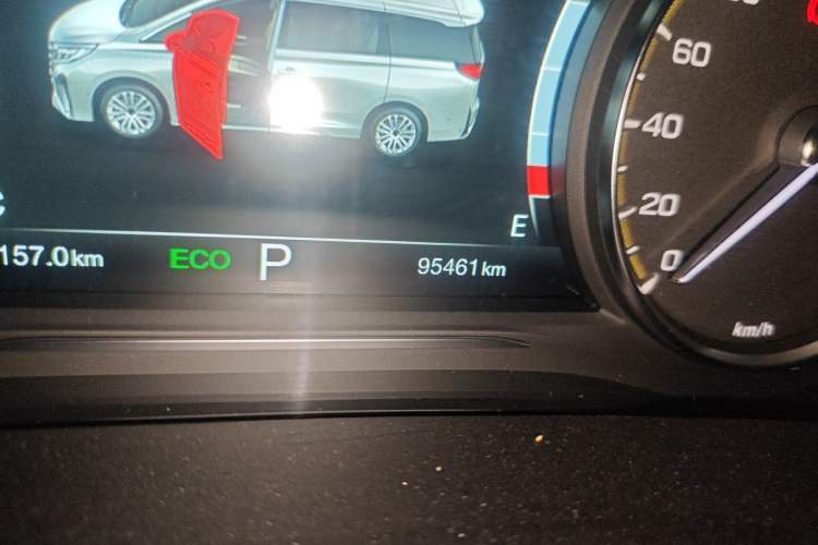 Used GAC Trumpchi M8 2021 Lingxiu Series 390T Deluxe Edition Odometer Close Up