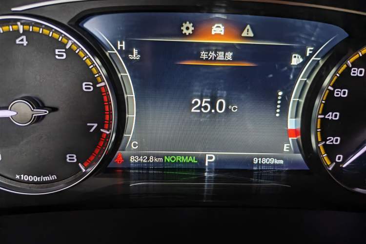 Used GAC Trumpchi M8 2021 Lingxiu Series 390T Deluxe Edition Odometer Close Up