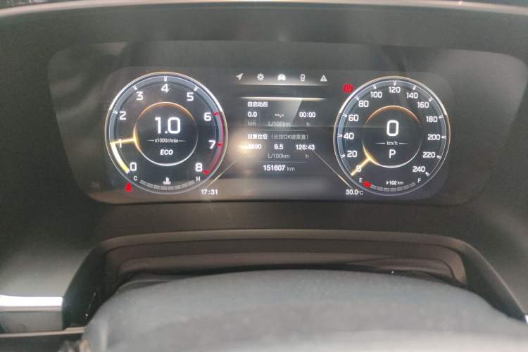 Used GAC Trumpchi M8 2021 Master Series 390T Prestige Edition Odometer Close Up