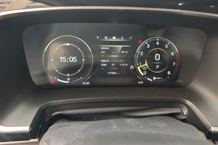 Used GAC Trumpchi M8 2021 Master Series 390T Ultimate Edition Odometer Close Up