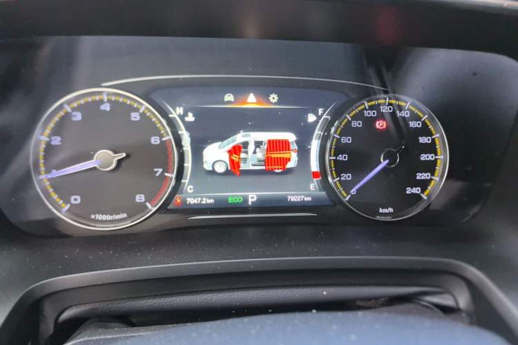 Used GAC Trumpchi M8 2021 Lingxiu Series 390T Deluxe Edition Odometer Close Up