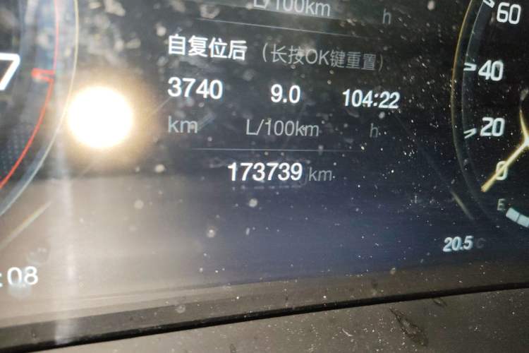Used GAC Trumpchi M8 2021 Master Series 390T Ultimate Edition Odometer Close Up