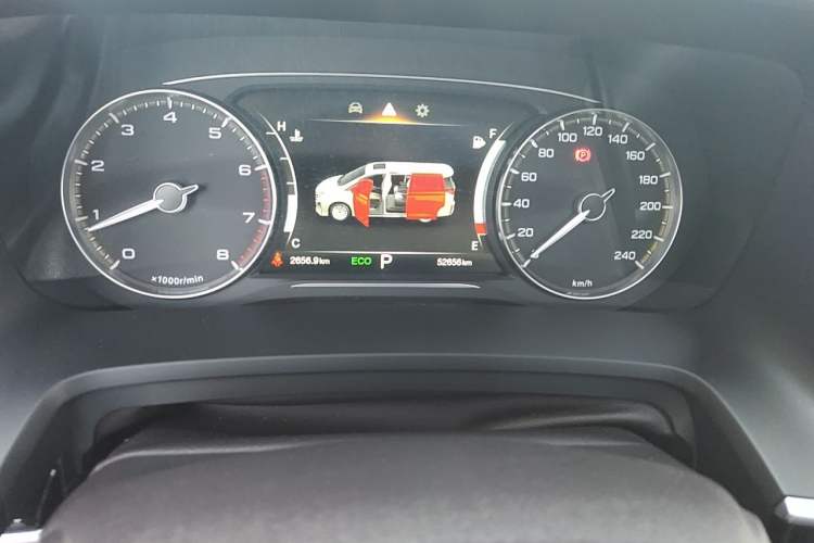 Used GAC Trumpchi M8 2021 Lingxiu Series 390T Deluxe Edition Odometer Close Up