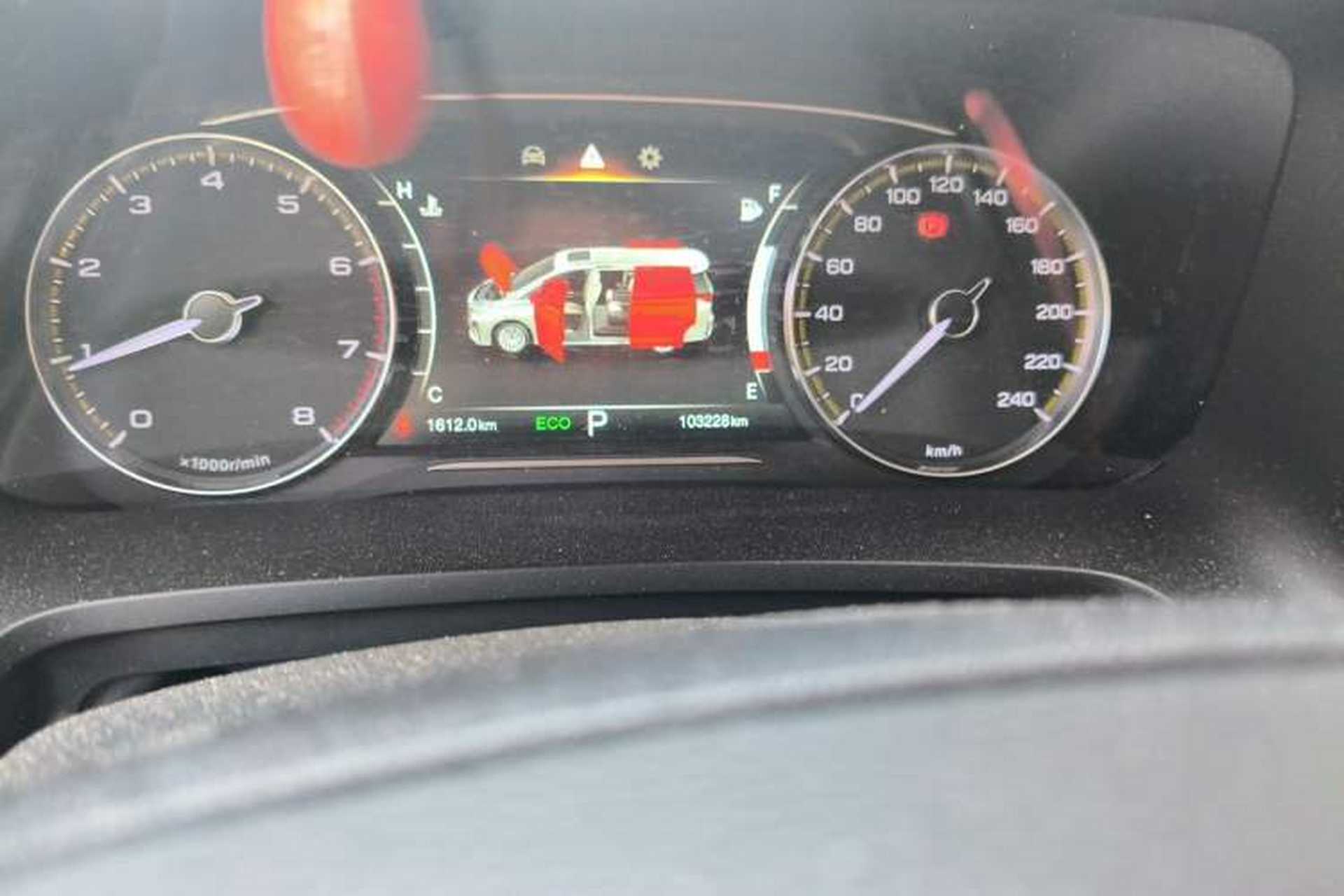 Used GAC Trumpchi M8 2021 Lingxiu Series 390T Deluxe Edition Odometer Close Up