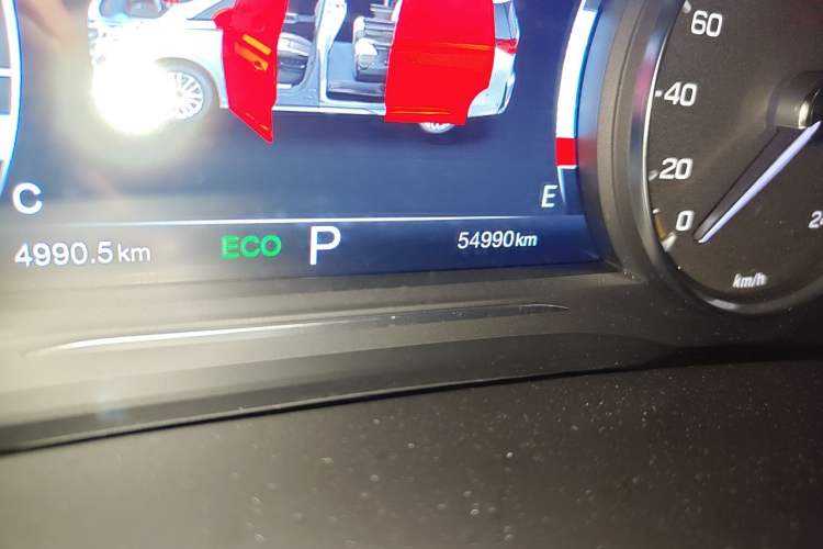 Used GAC Trumpchi M8 2021 Revised Version Lingxiu Series 390T Luxury Edition Odometer Close Up