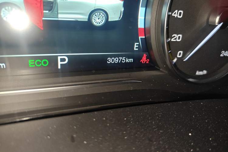 Used GAC Trumpchi M8 2021 Lingxiu Series 390T Deluxe Edition Odometer Close Up