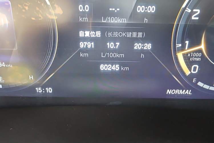 Used GAC Trumpchi M8 2021 Master Series 390T Ultimate Edition Odometer Close Up