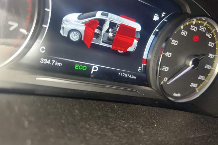 Used GAC Trumpchi M8 2021 Lingxiu Series 390T Deluxe Edition Odometer Close Up