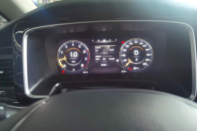Used GAC Trumpchi M8 2021 Lingxiu Series 390T Ultimate Edition Odometer Close Up