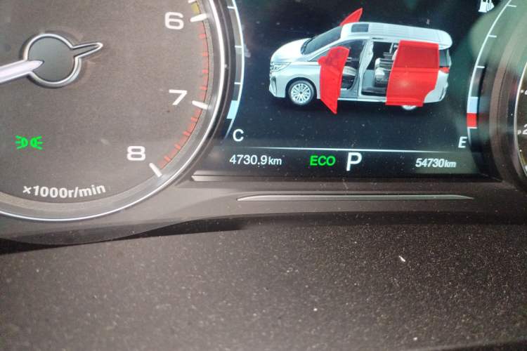 Used GAC Trumpchi M8 2021 Lingxiu Series 390T Deluxe Edition Odometer Close Up