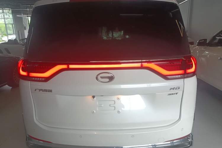 Used GAC Trumpchi M8 2021 Lingxiu Series 390T Deluxe Edition Rear