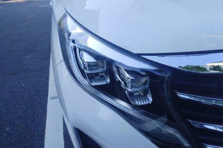 Used GAC Trumpchi M8 2021 Lingxiu Series 390T Deluxe Edition Right Front Headlight