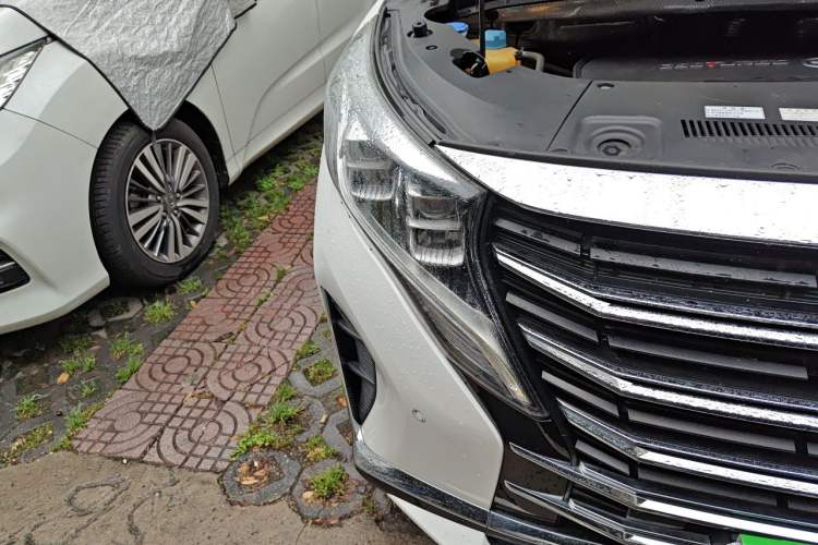 Used GAC Trumpchi M8 2021 Lingxiu Series 390T Flagship Edition Right Front Headlight