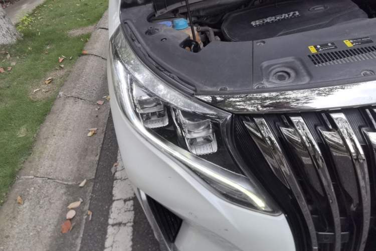 Used GAC Trumpchi M8 2021 Master Series 390T Ultimate Edition Right Front Headlight