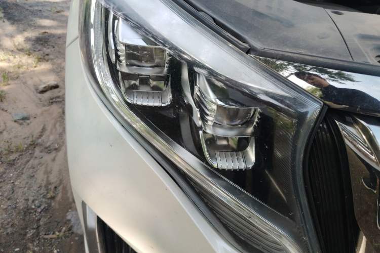 Used GAC Trumpchi M8 2021 Lingxiu Series 390T Ultimate Edition Right Front Headlight