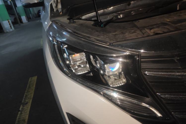 Used GAC Trumpchi M8 2021 Lingxiu Series 390T Deluxe Edition Right Front Headlight