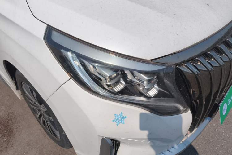 Used GAC Trumpchi M8 2021 Lingxiu Series 390T Ultimate Edition Right Front Headlight